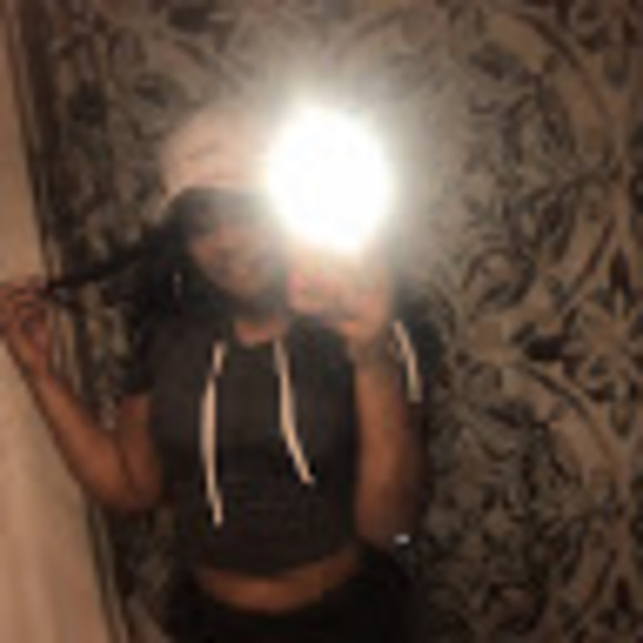 Meet your Posher, Essence - Picture 1 of 1